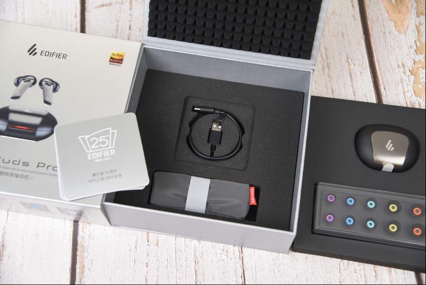 NeoBuds Pro