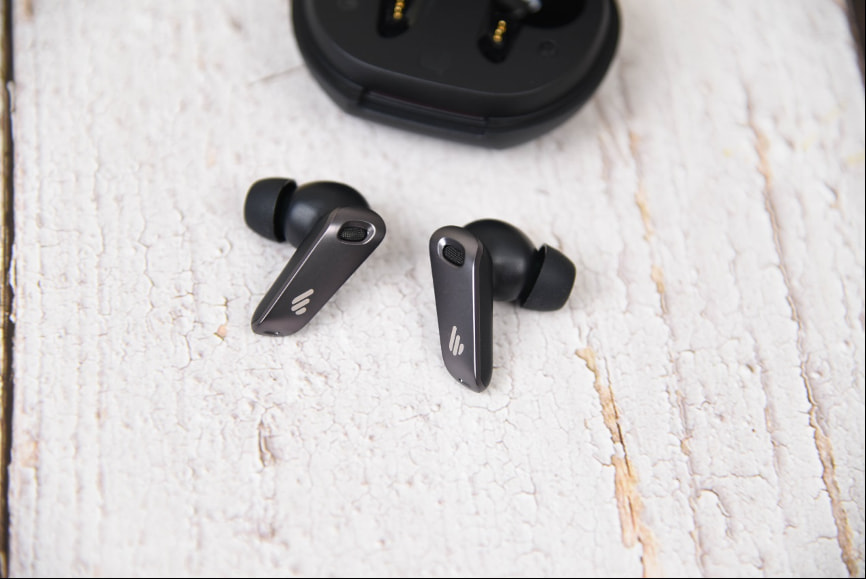 NeoBuds Pro