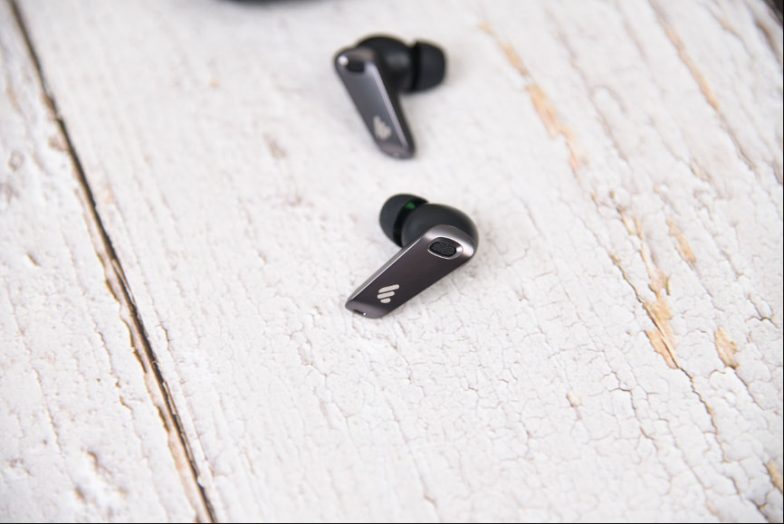 NeoBuds Pro