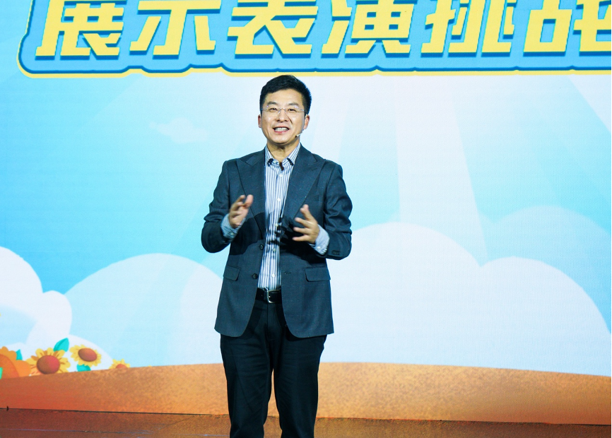 为青少年素质教育火力全开，联想天骄智能学习生态产品发布！