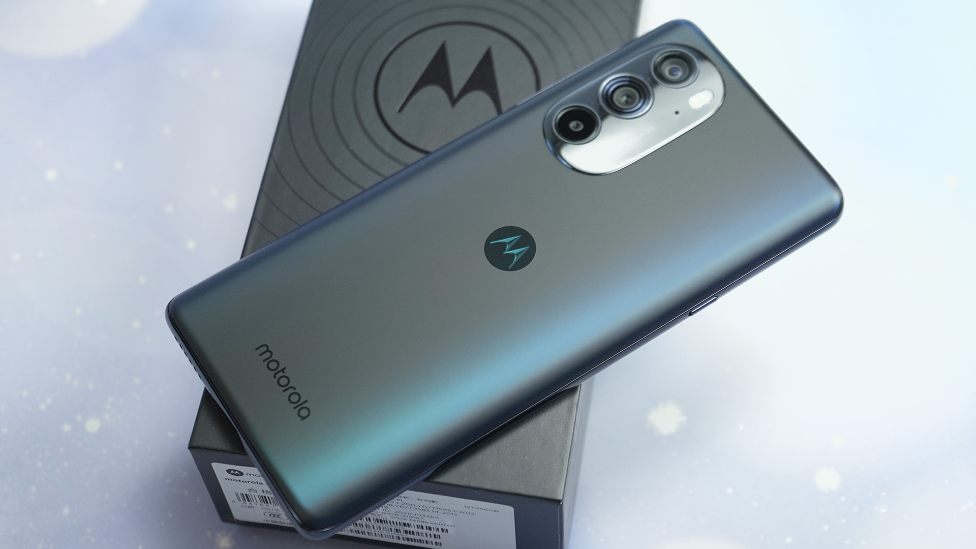 实测首款跑分超100W的量产手机 moto edge X30
