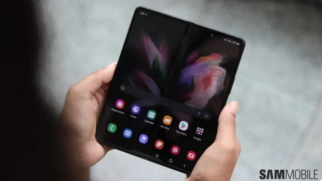 三星Galaxy Z Fold 4将标配S Pen 下半年发布