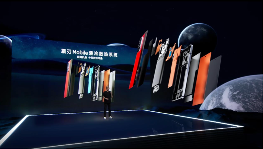 联想生态布局再扩容 拯救者VR700头显连接虚实之境
