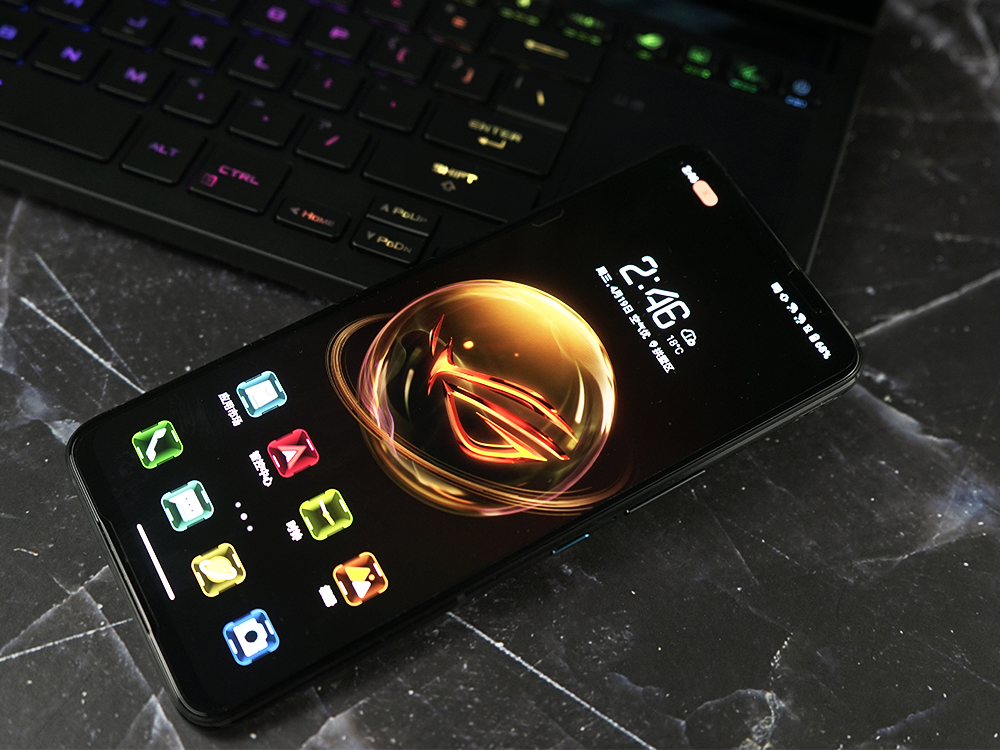 腾讯ROG游戏手机7 Pro