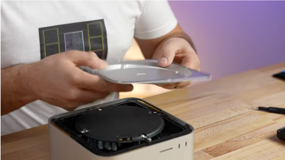苹果Mac Studio拆解 M1 Ultra远超想象 仅可自行升级SSD