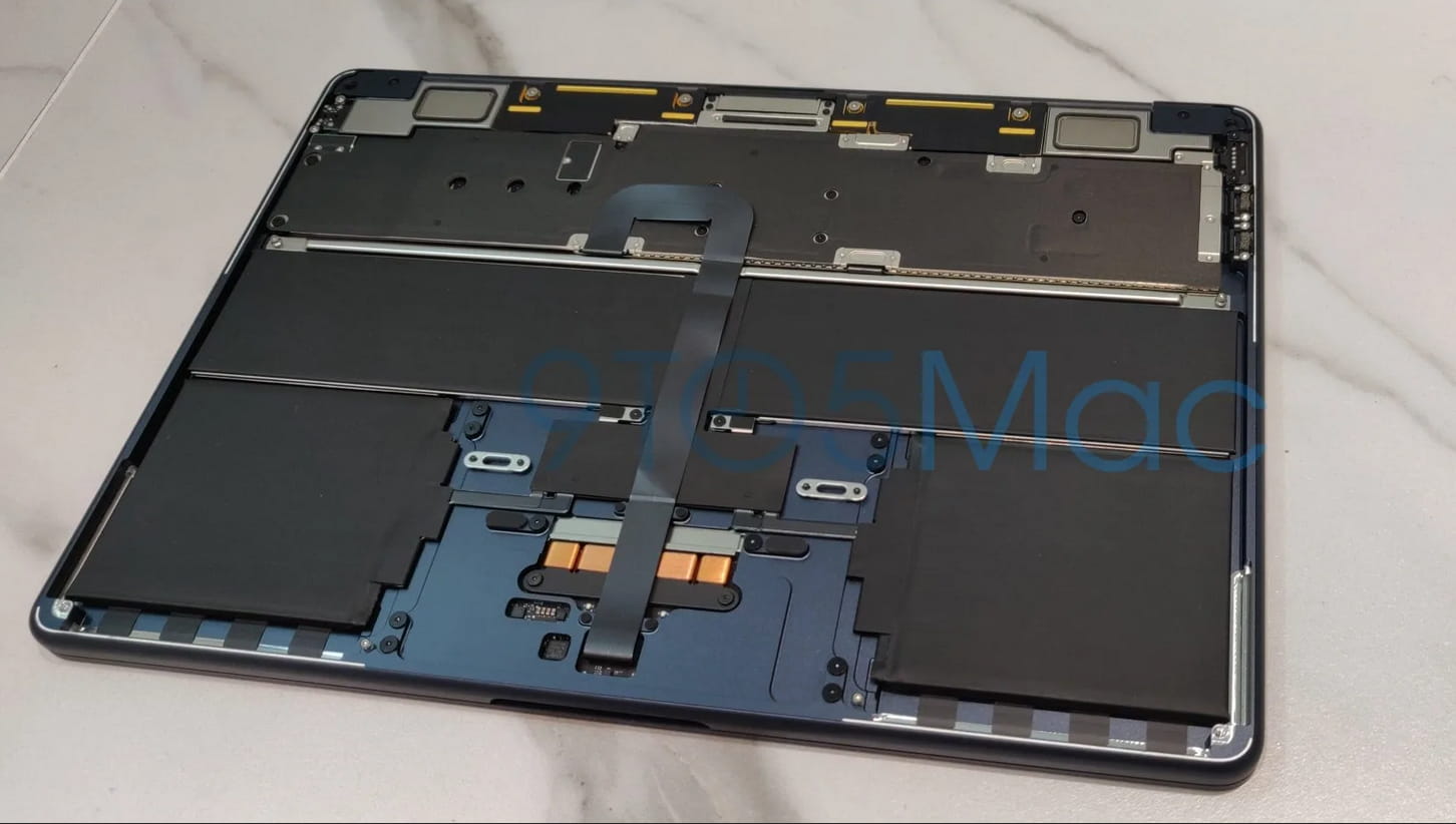 M2 MacBook Air内部图片曝光 大型被动散热器抢眼