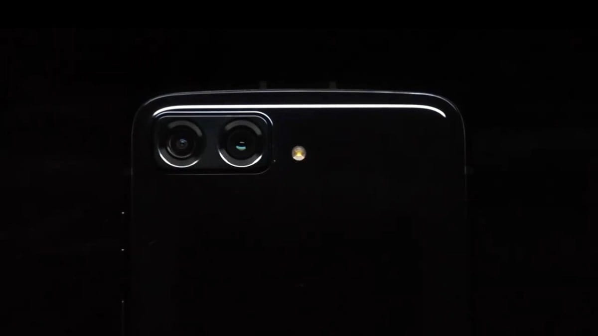 摩托罗拉官宣Razr 2022 采用全新铰链设计