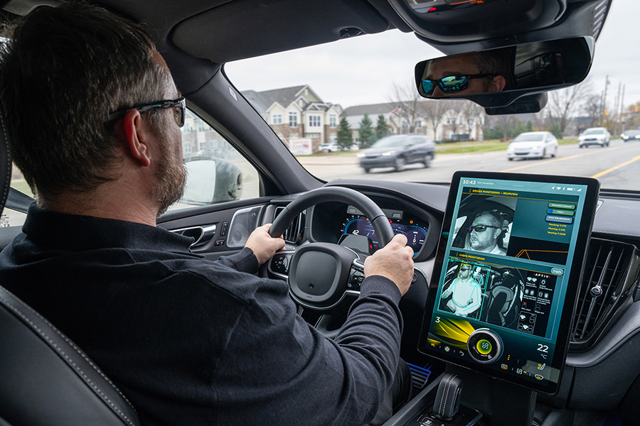 安波福携尖端ADAS、下一代智能座舱 与高级电力分配解决方案亮相CES 2025