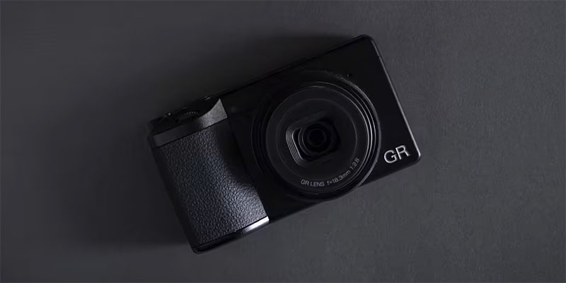 理光GR IV HDF相机正式发布 9599元主打复古柔焦质感