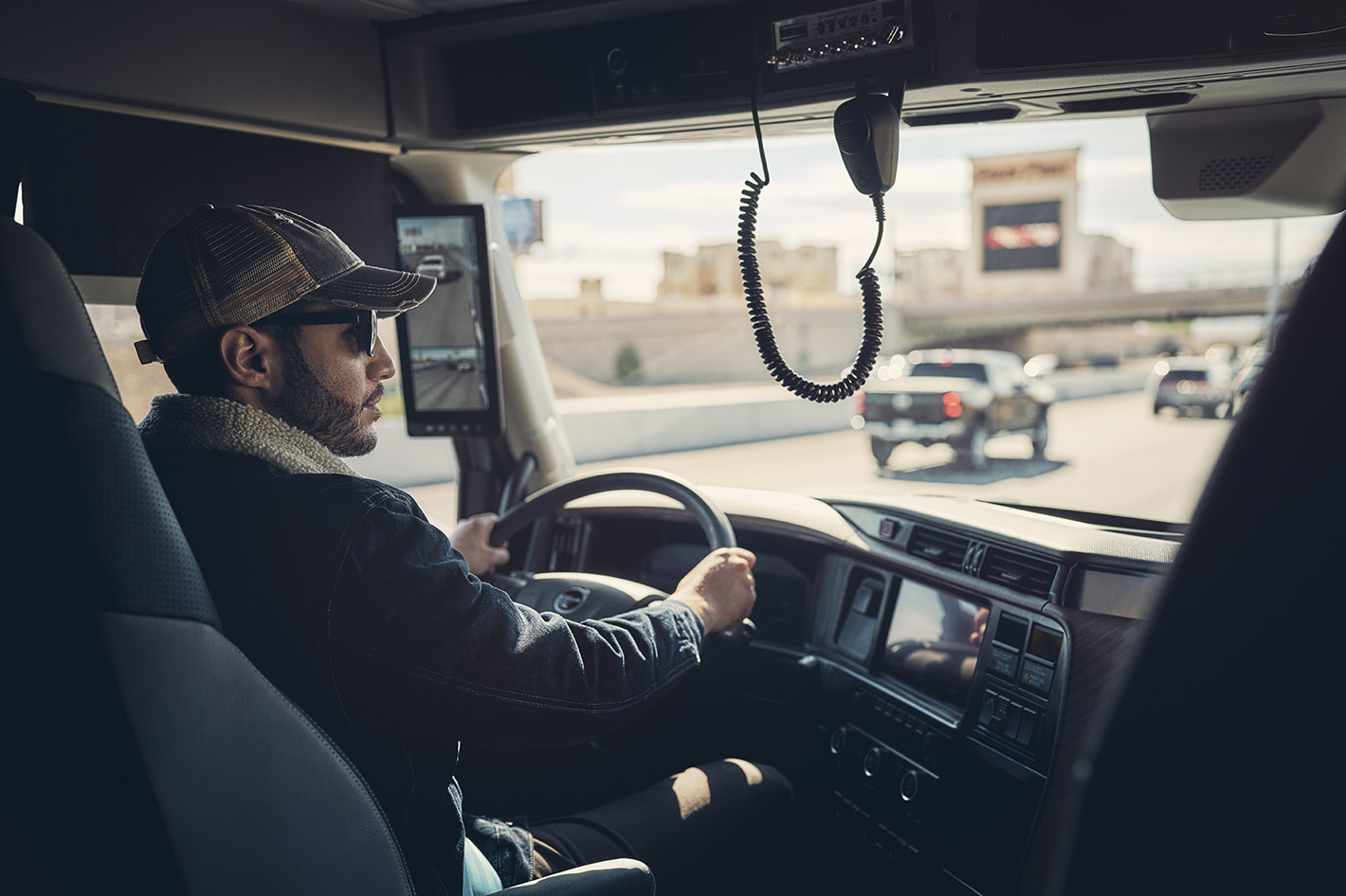 安波福亮相CES 2026，赋能从汽车到机器人领域的智能边缘应用