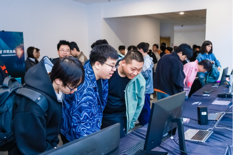 “春雨赋智 共筑未来”  AMD春雨计划落地北京信息科技大学