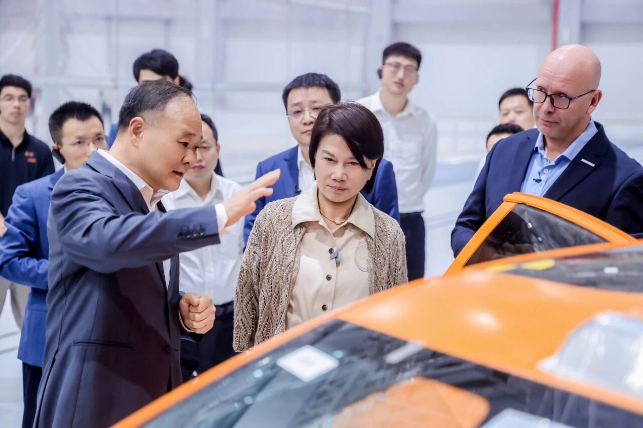 格力牵手吉利达成战略合作！跨界融合智造实力，多领域全面协同布局
