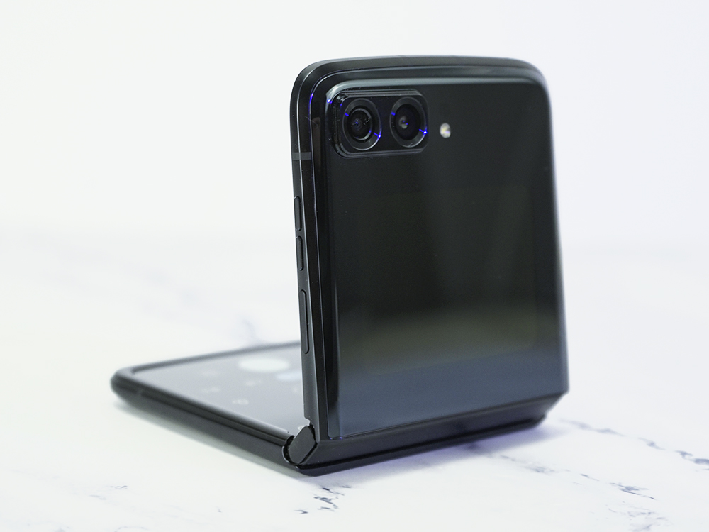 moto razr 2022