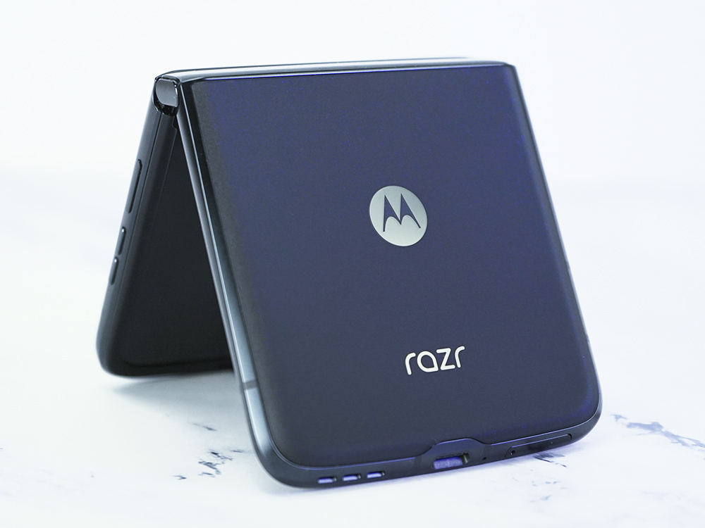 moto razr 2022